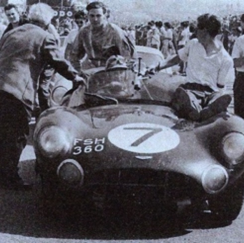 Arrivée 3ème place 24 h du Mans 1960 
Contribution Vero lefevre/Autodiva